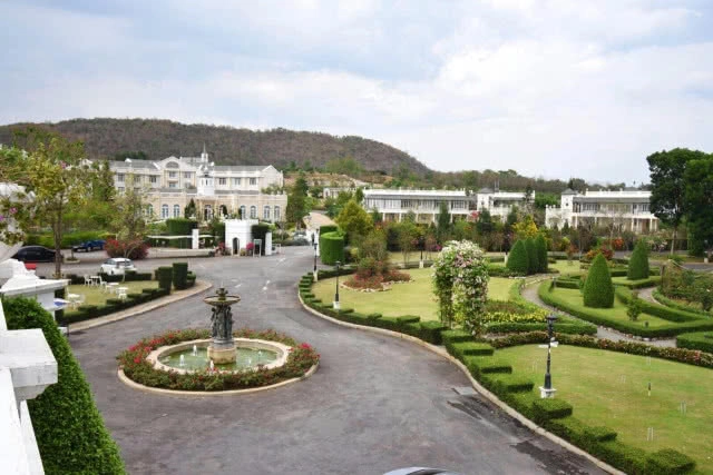 Chic-in : เคนซิงตั้น อิงริช การ์เด้น รีสอร์ท โรงแรมสไตล์สวนอังกฤษ ณ เขาใหญ่ ปากช่อง