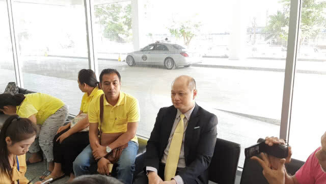 พ่อ-แม่ร้องกองปราบคดีลูกชายถูกคนร้ายใช้ท่อเหล็กตีดับไม่คืบ