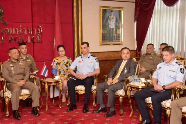กระทรวงความมั่นคงมะกัน-ออสซี่ มอบอุปกรณ์ให้ตร.ไทย