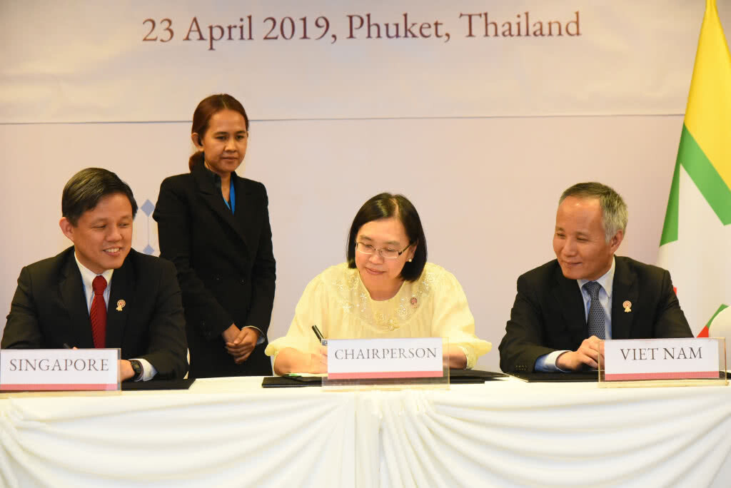 รัฐมนตรีเศรษฐกิจอาเซียนลงนามยกระดับภาคบริการอาเซียน