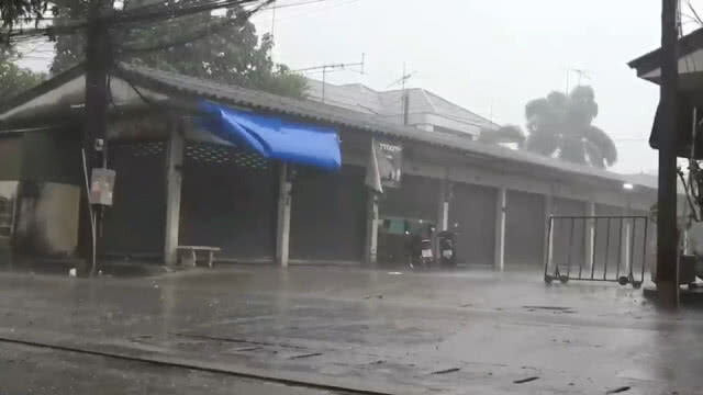 พายุฝนถล่ม "แม่สาย-ท่าขี้เหล็ก"