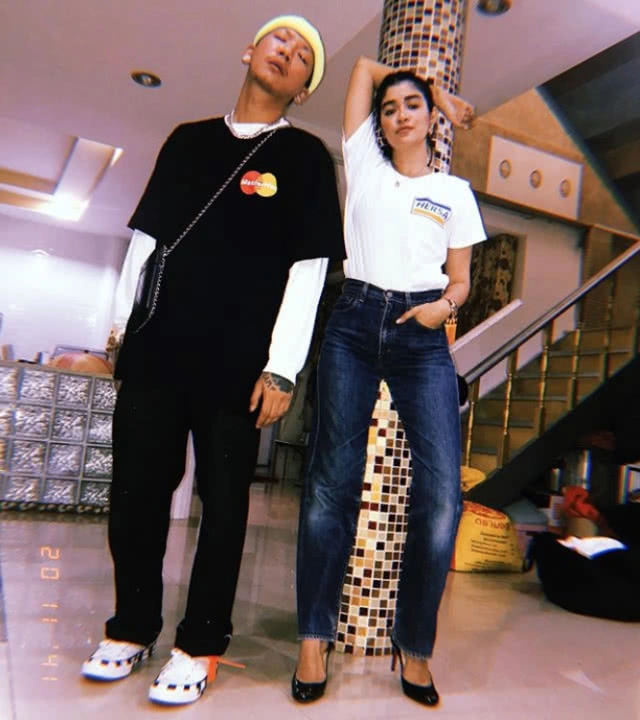 "เยลโล่เชิญยิ้ม" อย่างป๋า! นับเงินเป็นฟ่อนมอบให้แม่ บอกอย่าใช้หมดนะ ท้ายคลิปพีคสุดๆ!