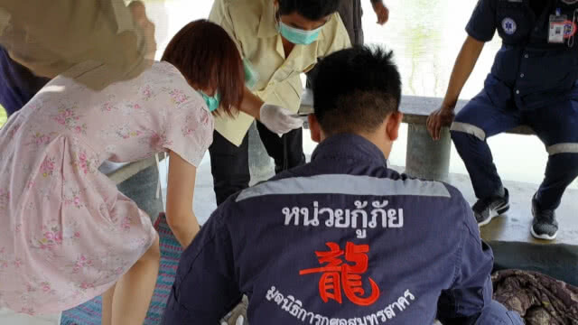 อากาศร้อนจัด ชายเร่ร่อนกินเหล้าช็อกดับ