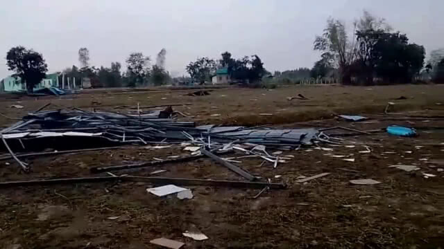 พายุฤดูร้อนยังแรงล่าสุดถล่มตำบลหนองขวาวช่างปี่เสียหายหลายหลัง
