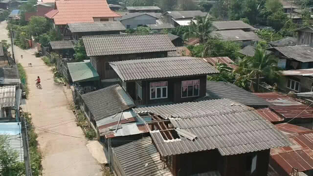 พายุฤดูร้อนถล่ม 3 อำเภอเสียหายเกือบ 300 หลัง