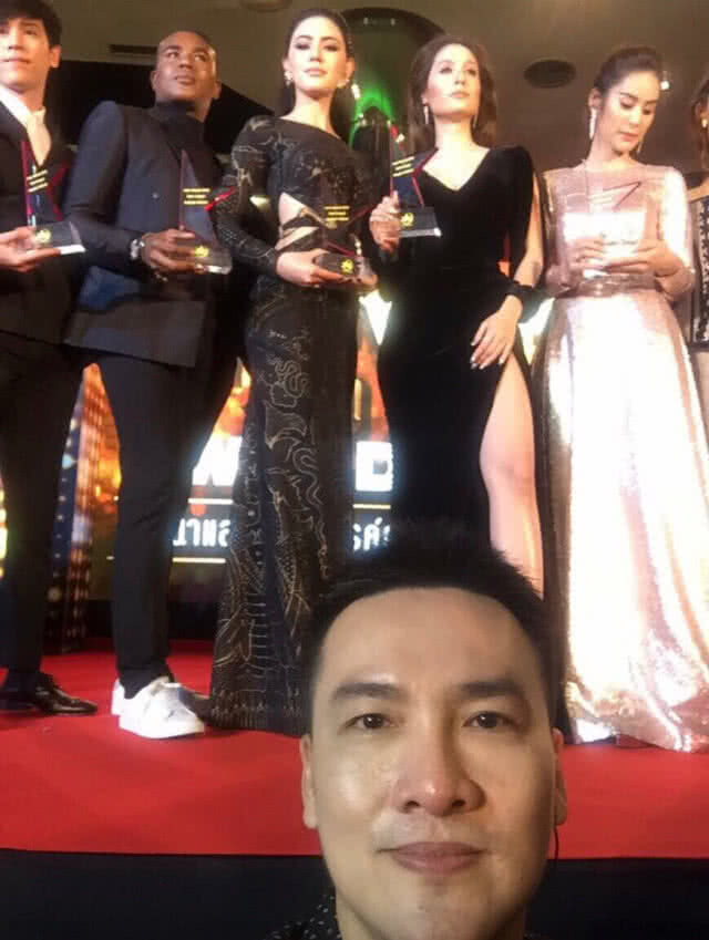 ปธ.ชมรมปันน้ำใจอุ่นไอรัก ออกแถลงโต้ ไม่ได้ก๊อป! "ฟีเวอร์อวอร์ด"
