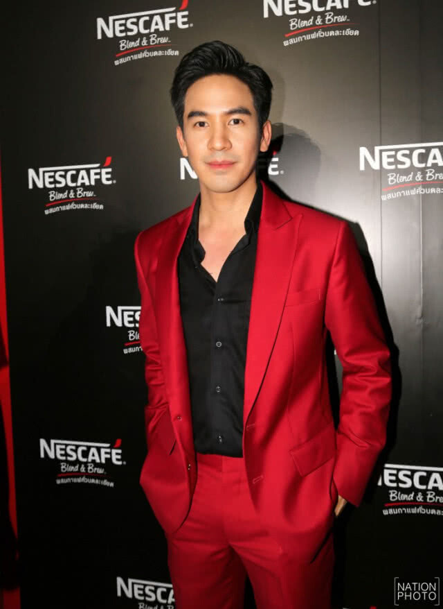 "เบลล่า-โป๊ป" รู้สึกเป็นเกียรติสูงสุดในชีวิต