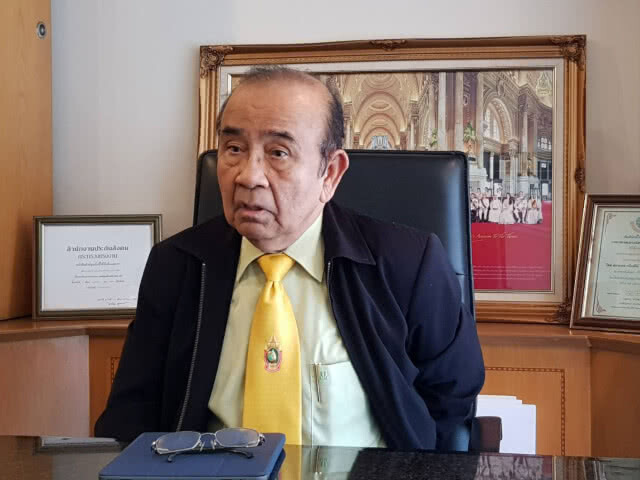 "ชูชาติ" แนะกกต.ให้กรมพัฒนาธุรกิจฯสอบถือหุ้นสื่อ ดีกว่าเสียเวลาตรวจทีละคน