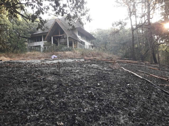 ไฟไหม้อาคารชมวิวน้ำตกแม่สุรินทร์ น้ำตกที่สูงที่สุดในประเทศไทย