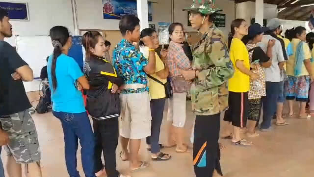 เลือกตั้งใหม่ชุมพร! ชาวบ้านแห่ใช้สิทธิ์ กกต.ตรวจความพร้อม