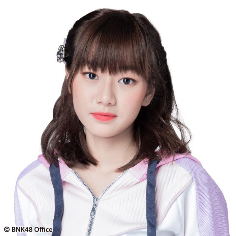 "โมบายล์-ออม-จ๋า BNK48" ให้กำลังใจ "มัยร่า" เครียดเรื่องข่าว