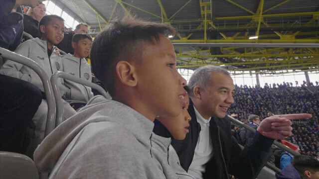 4 แข้งจิ๋วโครงการ Gulf Football Camp เหินฟ้าเก็บวิชาลูกหนังกับ ดอร์ทมุนด์