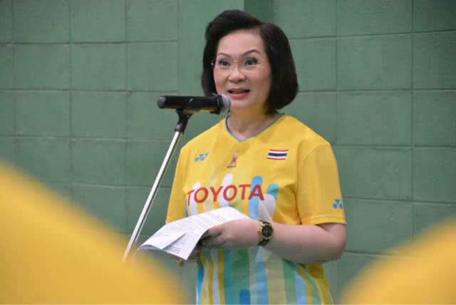 คลิปข่าว-คุณหญิงฯหวังทีมแบดผนึกใจเป็นหนึ่งเดียวลุย"สุธีรมาน"