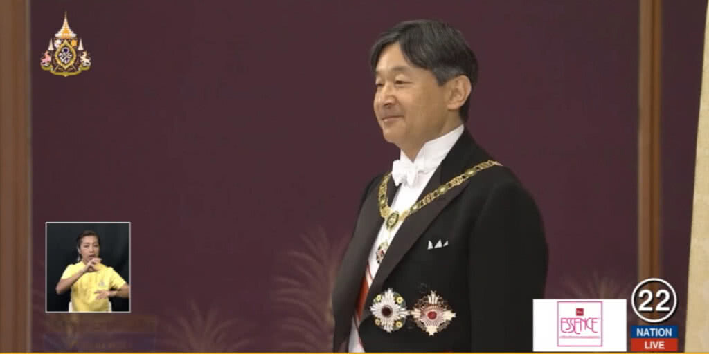 จักรพรรดิพระองค์ใหม่ ทรงมีพระปฐมบรมราชโองการ
