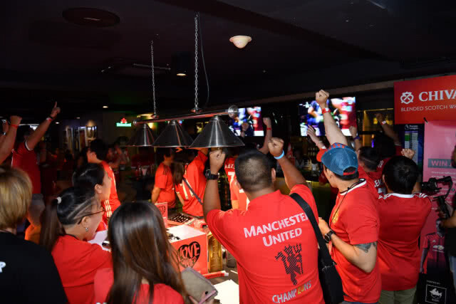 รวมกันเป็นหนึ่งเดียว"เรดอาร์มี่"ร่วมลุ้นเกมแมนยูฯดวลเชลซี
