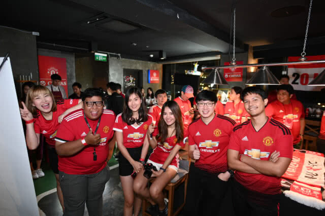 รวมกันเป็นหนึ่งเดียว"เรดอาร์มี่"ร่วมลุ้นเกมแมนยูฯดวลเชลซี