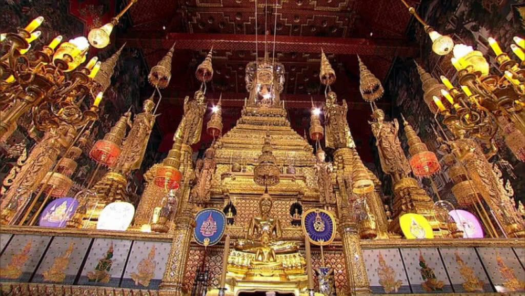 เชิญพระสุพรรณบัฏตั้งแท่นพระมณฑล