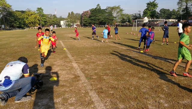 (คลิปข่าว) "โค้ชชาย" กลับสู่บ้านเกิด"สุราษฏร์ธานี ซิตี้"
