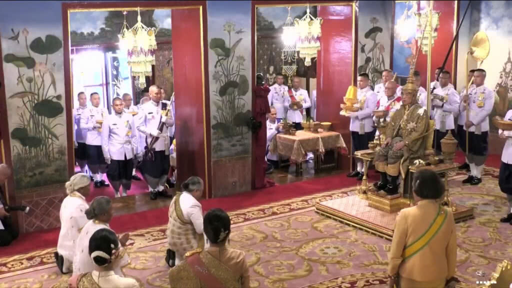 พระปฐมบรมราชโองการ "เราจะสืบสาน รักษา และต่อยอด และครองแผ่นดินโดยธรรมฯ"