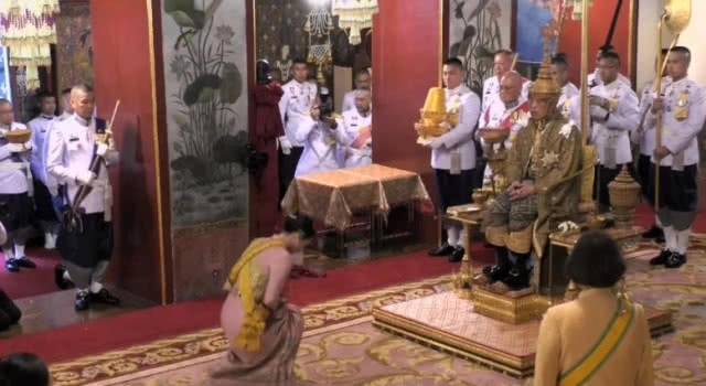 โปรดเกล้าฯ สถาปนา "สมเด็จพระนางเจ้าสุทิดาฯ พระบรมราชินี"