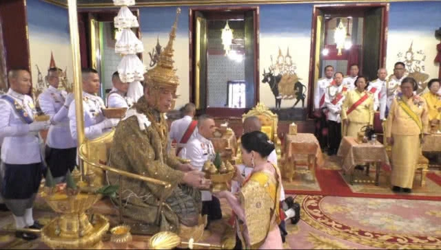 โปรดเกล้าฯ สถาปนา "สมเด็จพระนางเจ้าสุทิดาฯ พระบรมราชินี"