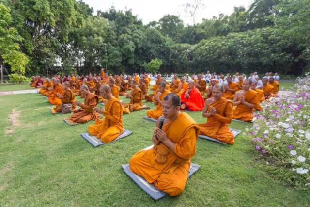 3 ศาสนาเมืองกุสินารา สวดมนต์ถวายพระพรชัยมงคล