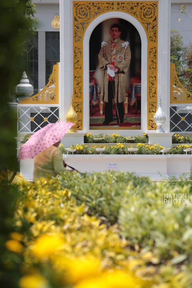 บรรยากาศประชาชน เข้าพื้นที่สนามหลวง
