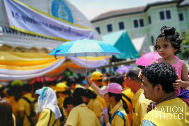 ประชาชน เริ่มเข้าจับจองพื้นที่สะพานผ่านฟ้าลีลาศ