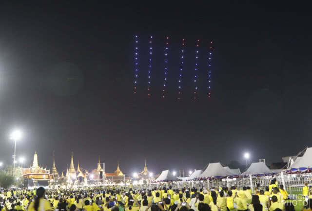 "โดรน" แปรอักษรถวายราชสดุดีจักรีวงศ์ ประกอบแสงสีเสียง เฉลิมพระเกียรติ