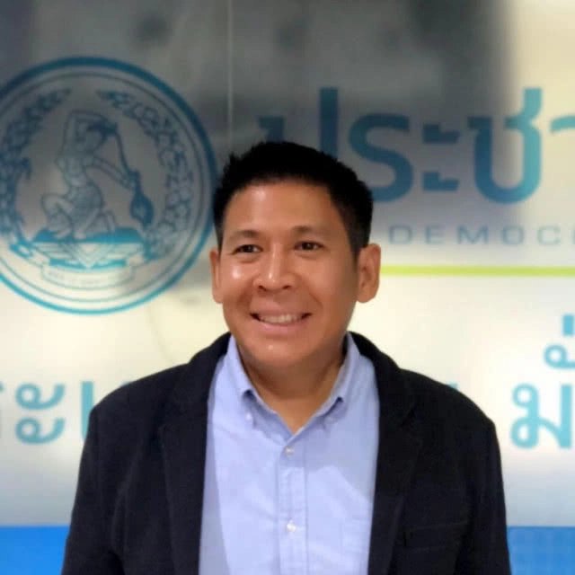 ศึกแม่บ้าน ปชป. "กุมารจีน" ปะทะ "ต่อพิฆาต"