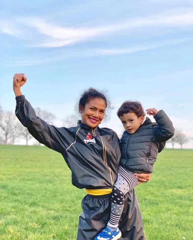 "อ้อม-สุกัญญา" เผยเบื้องหลังชุดพรมแดงเมืองคานส์