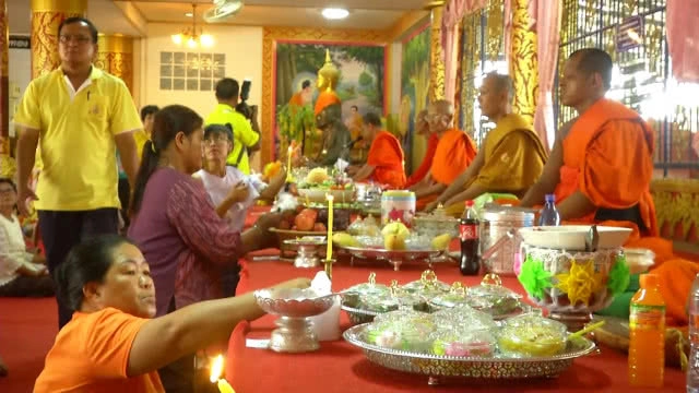 ชาวพิจิตร สืบสานประเพณีบุญสลากภัต