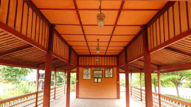 ชวนชมพลับพลาแรกนาขวัญสมัยร.6