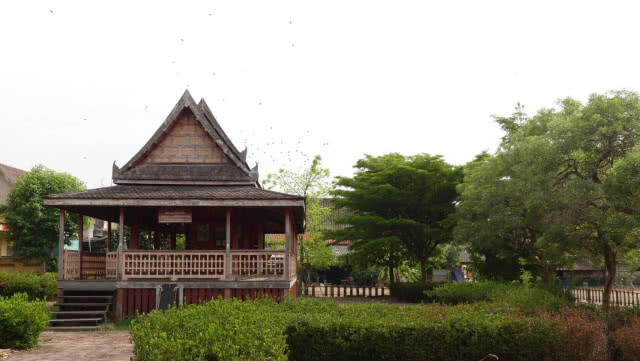 ชวนชมพลับพลาแรกนาขวัญสมัยร.6