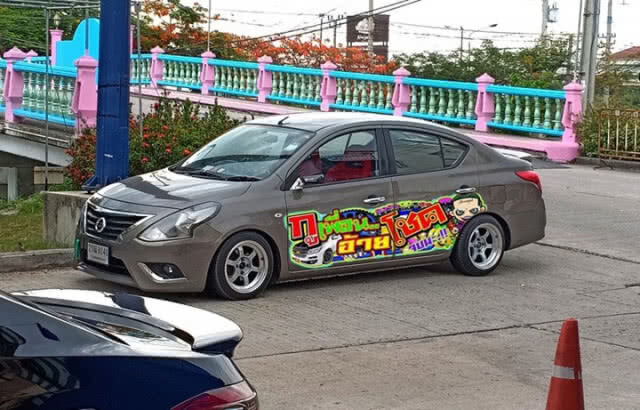 ชาวเน็ต แห่สั่งจองเพียบ!! สติ๊กเกอร์ใหม่ "ผมเพื่อนโชค"
