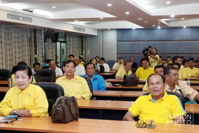 แคนดิเดตชิงเก้าอี้หัวหน้า ปชป. โชว์วิสัยทัศน์