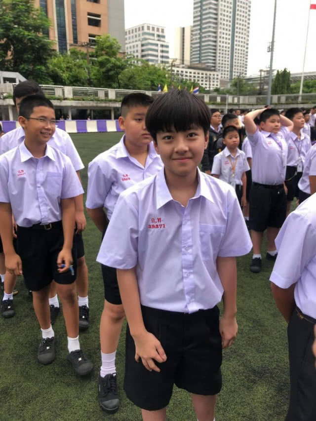 กรุงเทพคริสเตียน ยิ้มรับเปิดเทอม ครูแต่ง "ซุปเปอร์ฮีโร่"