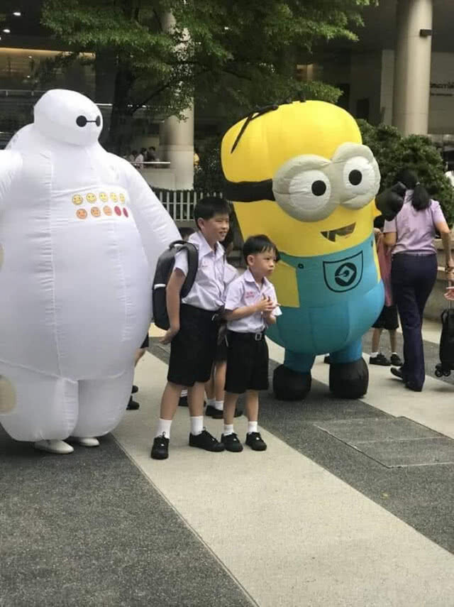 กรุงเทพคริสเตียน ยิ้มรับเปิดเทอม ครูแต่ง "ซุปเปอร์ฮีโร่"