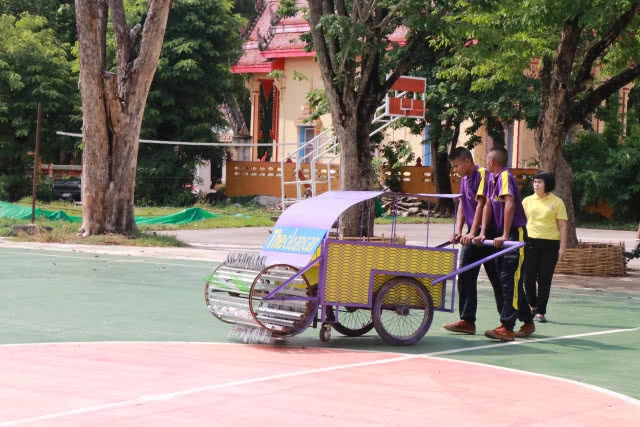 ไอเดียเก๋ รถเก็บขยะเศษใบไม้