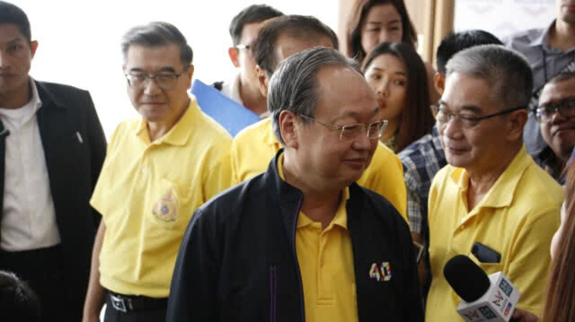 "พปชร" ปัดข่าวให้ 7 เก้าอี้ ปชป.-ภท.ยัน