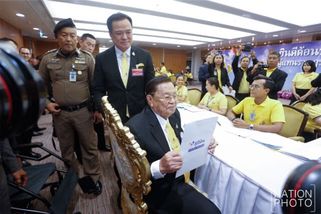 "ปู่ชัย" ยินดีรับเป็นประธานสภาฯชั่วคราว