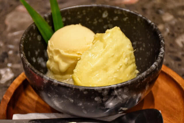 อร่อยปักหมุด : สีฟ้า ตำนานร้านอาหาร สำหรับทุกคนในครอบครัว สาขาใหม่ ที่ The market ชั้น 3