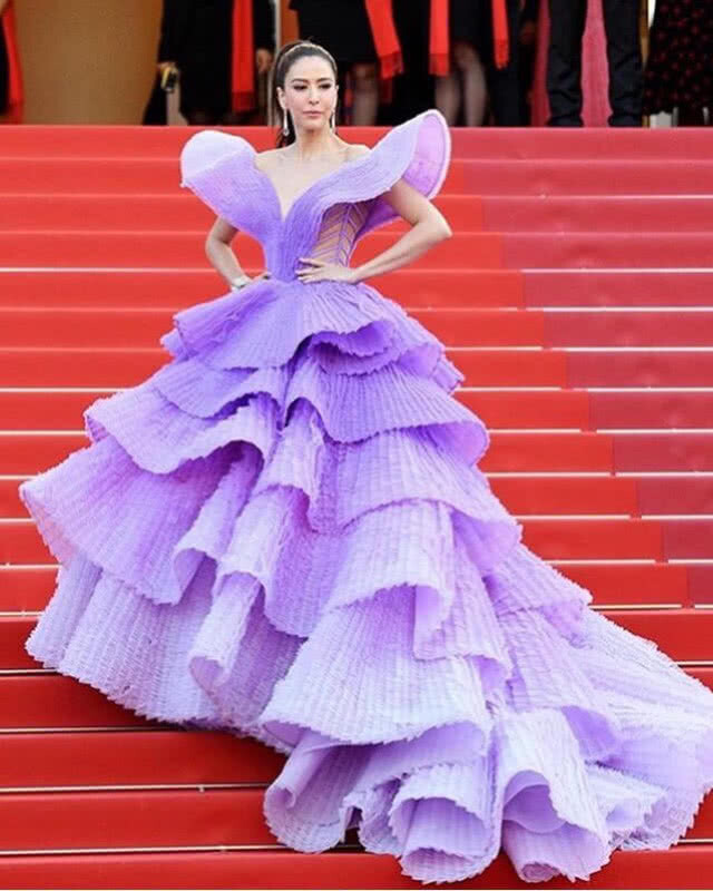 "ริต้า" ชุดสีลาเวนเดอร์ เพื่อเธอจริง ๆ