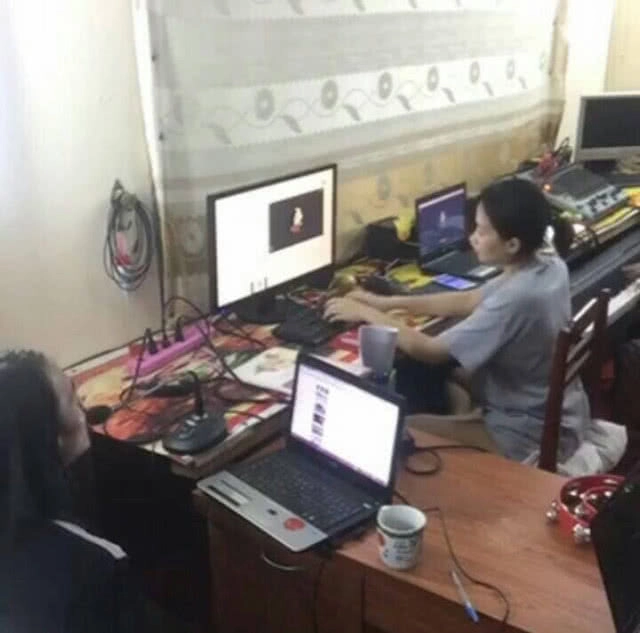 ไขปริศนา "ชายชุดดำ" กลางสมรภูมิพฤษภา 53 