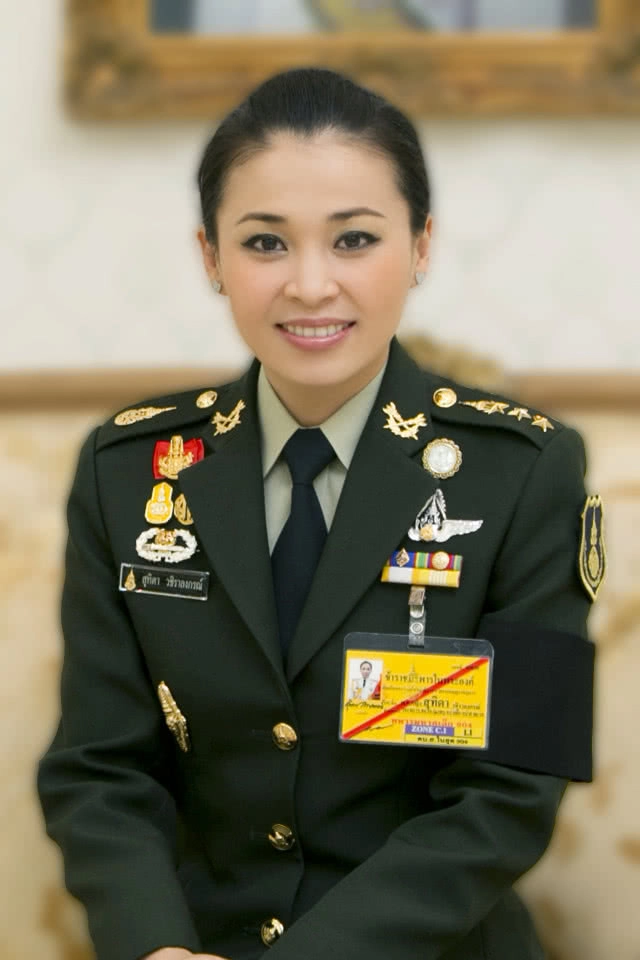 'ในหลวง' พระราชทานพระฉายาลักษณ์ ‘สมเด็จพระนางเจ้าฯ พระบรมราชินี’