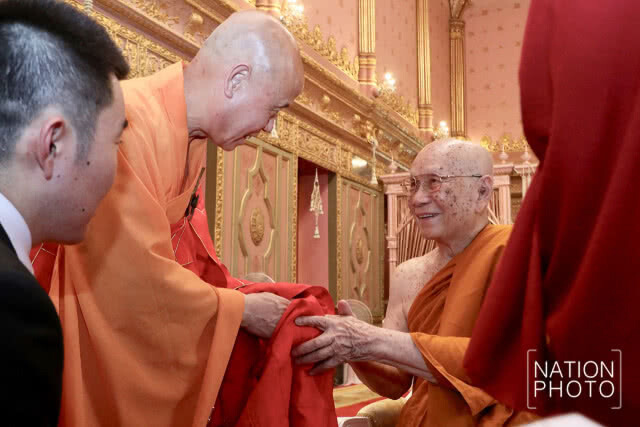 พระสงฆ์จากจีน เข้ากราบถวายสักการะสมเด็จพระสังฆราช