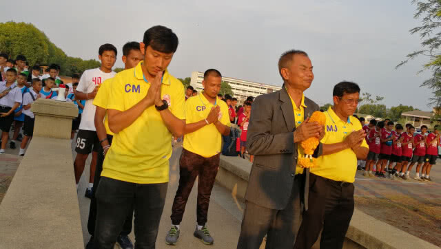 ( คลิปข่าว) ถวายตัวเป็นลูกพ่อพันท้ายนรสิงห์