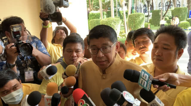 "ประวิตร" ปัดถกแกนนำ ปชป. ตั้งรัฐบาล