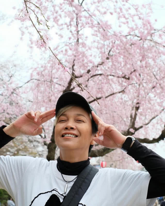 "แอม เสาวลักษณ์" ปลงเพจดังลงรูปผิดเป็น "อุ๊ หฤทัย"