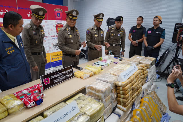 ตร.191 ลุยปราบยาเสพติด ยึดยาบ้า 6 ล้านเม็ด ของกลางเพียบ